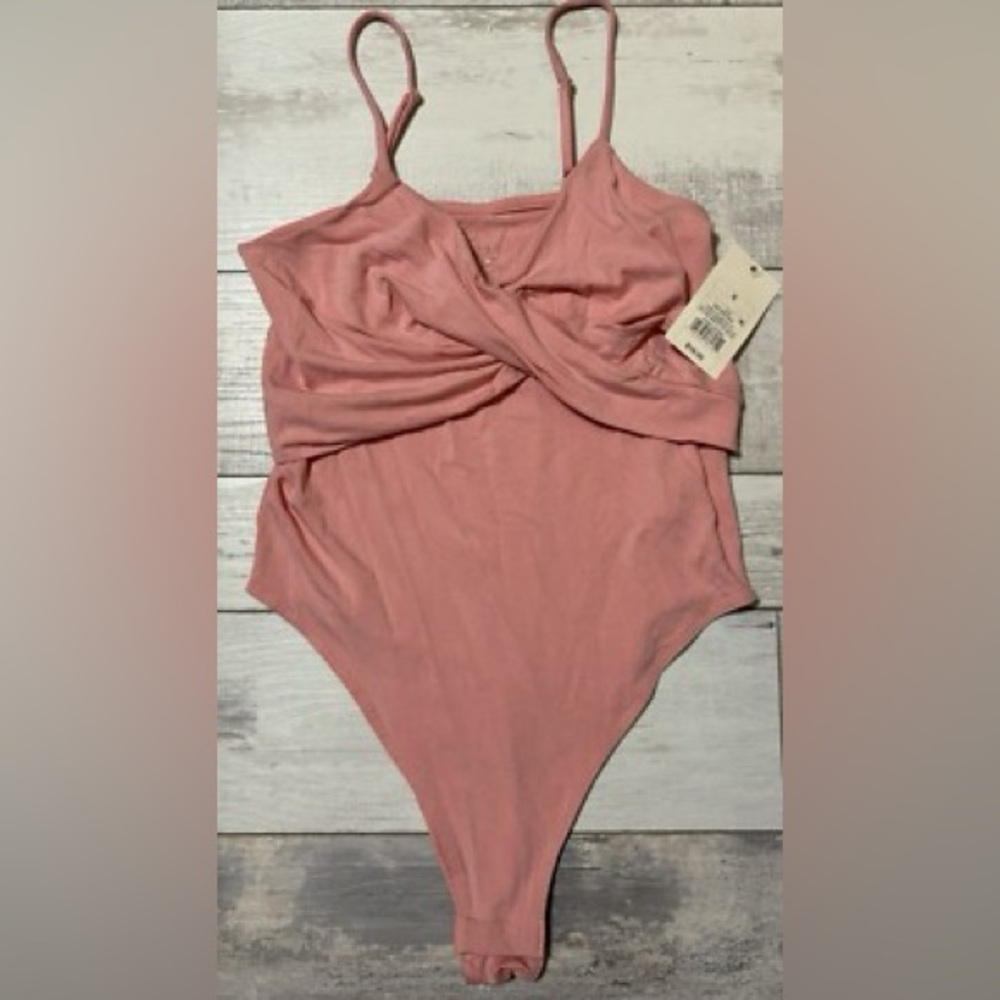 a new day pale pink  Twist Front bodysuit